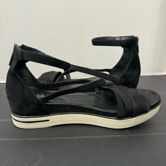 Eileen Fisher Sola Black Nubuck Criss Cross Ankle Strap Heel Zipper Sandals - Picture 5 of 9